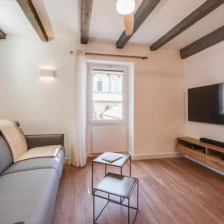L'Escale Bleue - Apartment For 2 To 4 People In The Heart Of Annecy Bagian luar foto