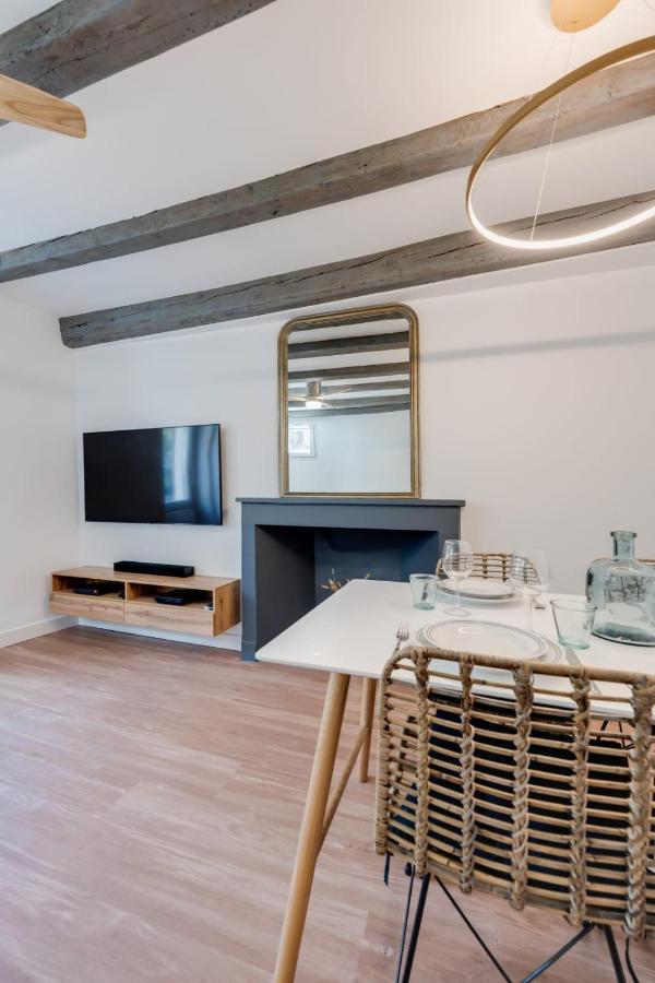 L'Escale Bleue - Apartment For 2 To 4 People In The Heart Of Annecy Bagian luar foto