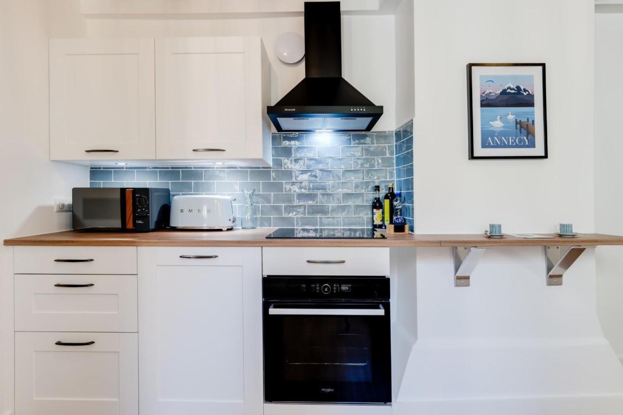 L'Escale Bleue - Apartment For 2 To 4 People In The Heart Of Annecy Bagian luar foto